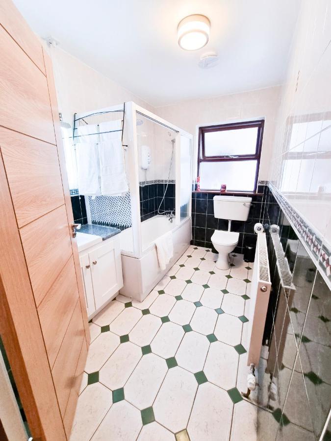 3 Bed Renovated Cottage Carramore Lake, Belmullet Ballina  Bagian luar foto