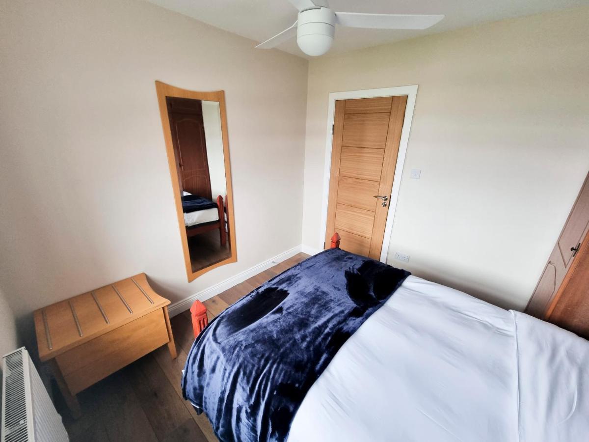 3 Bed Renovated Cottage Carramore Lake, Belmullet Ballina  Bagian luar foto