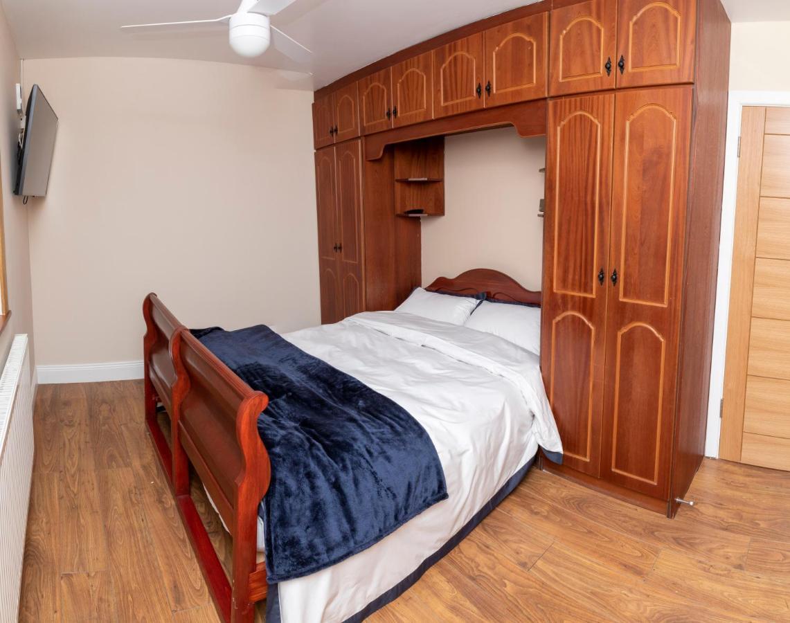 3 Bed Renovated Cottage Carramore Lake, Belmullet Ballina  Bagian luar foto